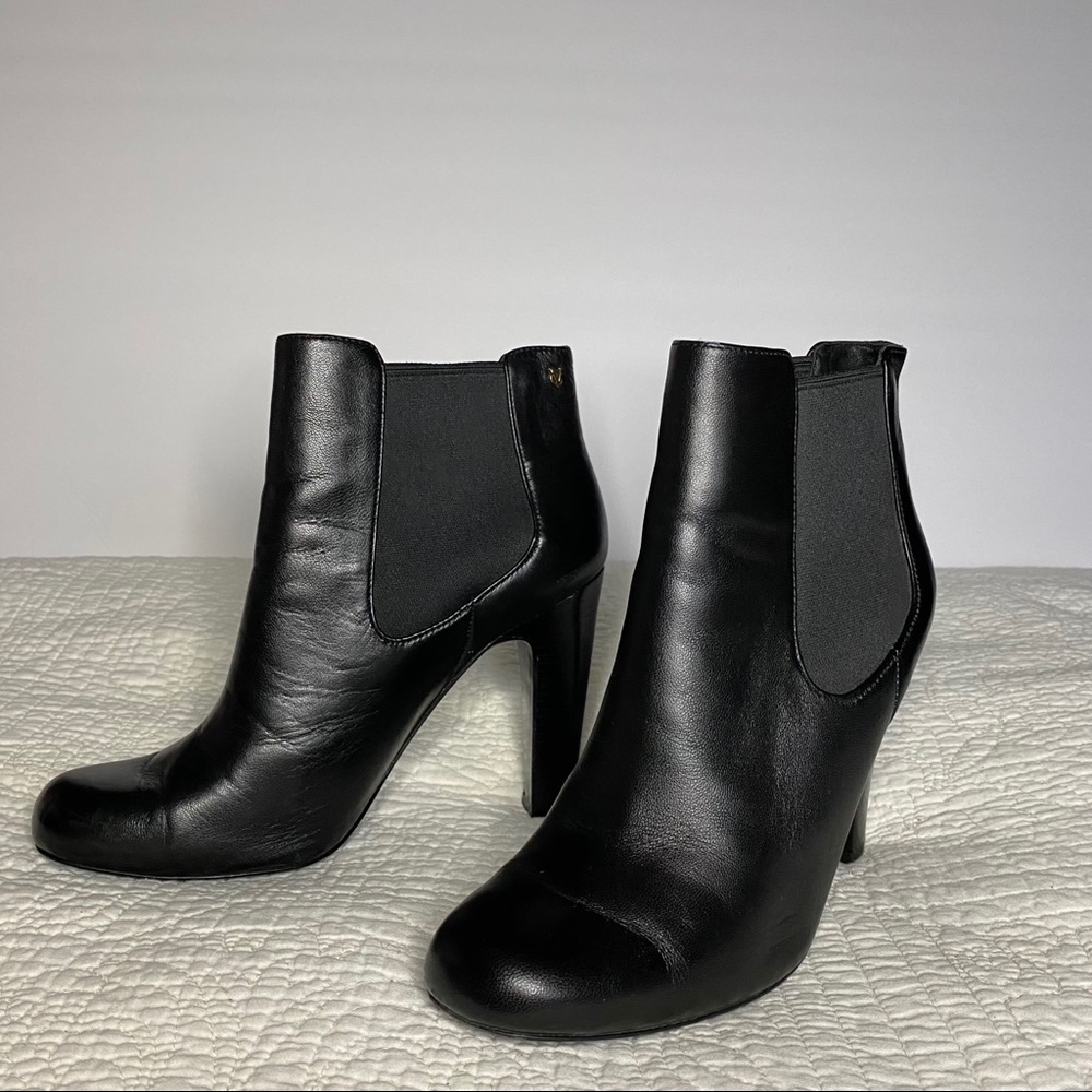 Vince Camuto Black Leather booties